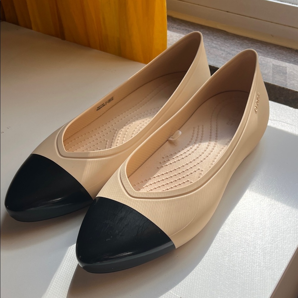 CROCS Women's Flats